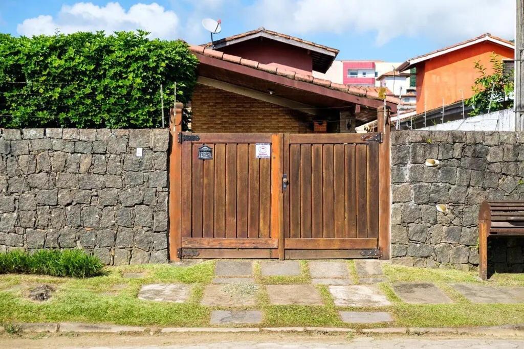 Bh4 - Bh4: Casa Com Piscina Ao Lado Da Praia Grande 乌巴图巴 外观 照片
