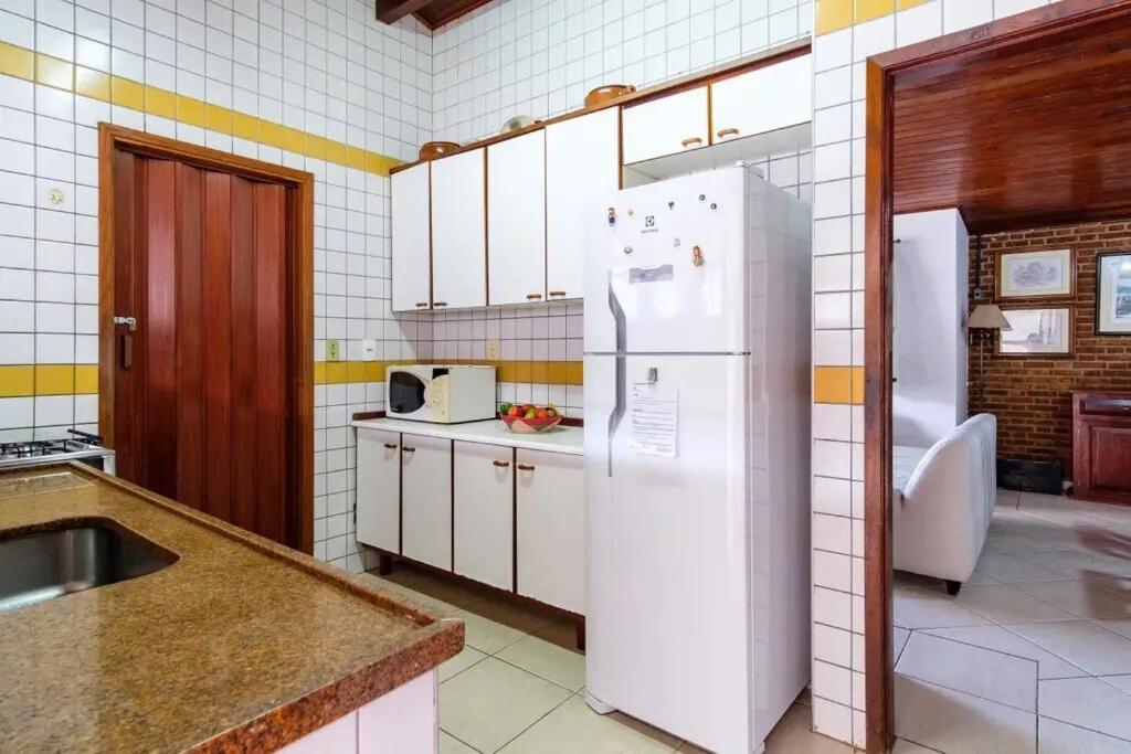 Bh4 - Bh4: Casa Com Piscina Ao Lado Da Praia Grande 乌巴图巴 外观 照片