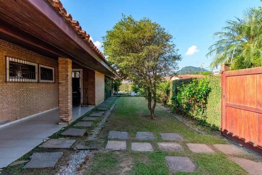 Bh4 - Bh4: Casa Com Piscina Ao Lado Da Praia Grande 乌巴图巴 外观 照片